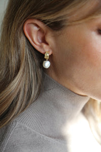 Freshwater Pearl Earrings