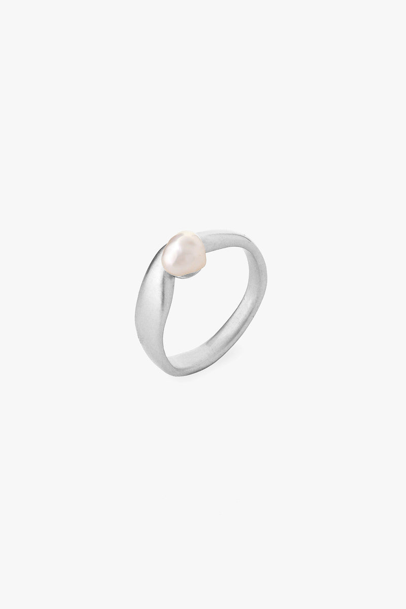 Tranquil Ring